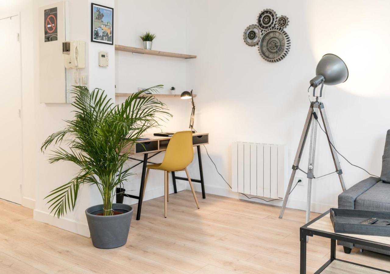 "Le Roll'S" - 1 Chambre - 5 Couchages - Calme - Terrasse - Parking Prive Τουρ Εξωτερικό φωτογραφία
